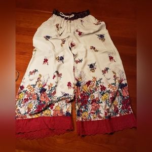 Anthropologie Palazzo Casual Pant, Size S, white/cranberry multi print.